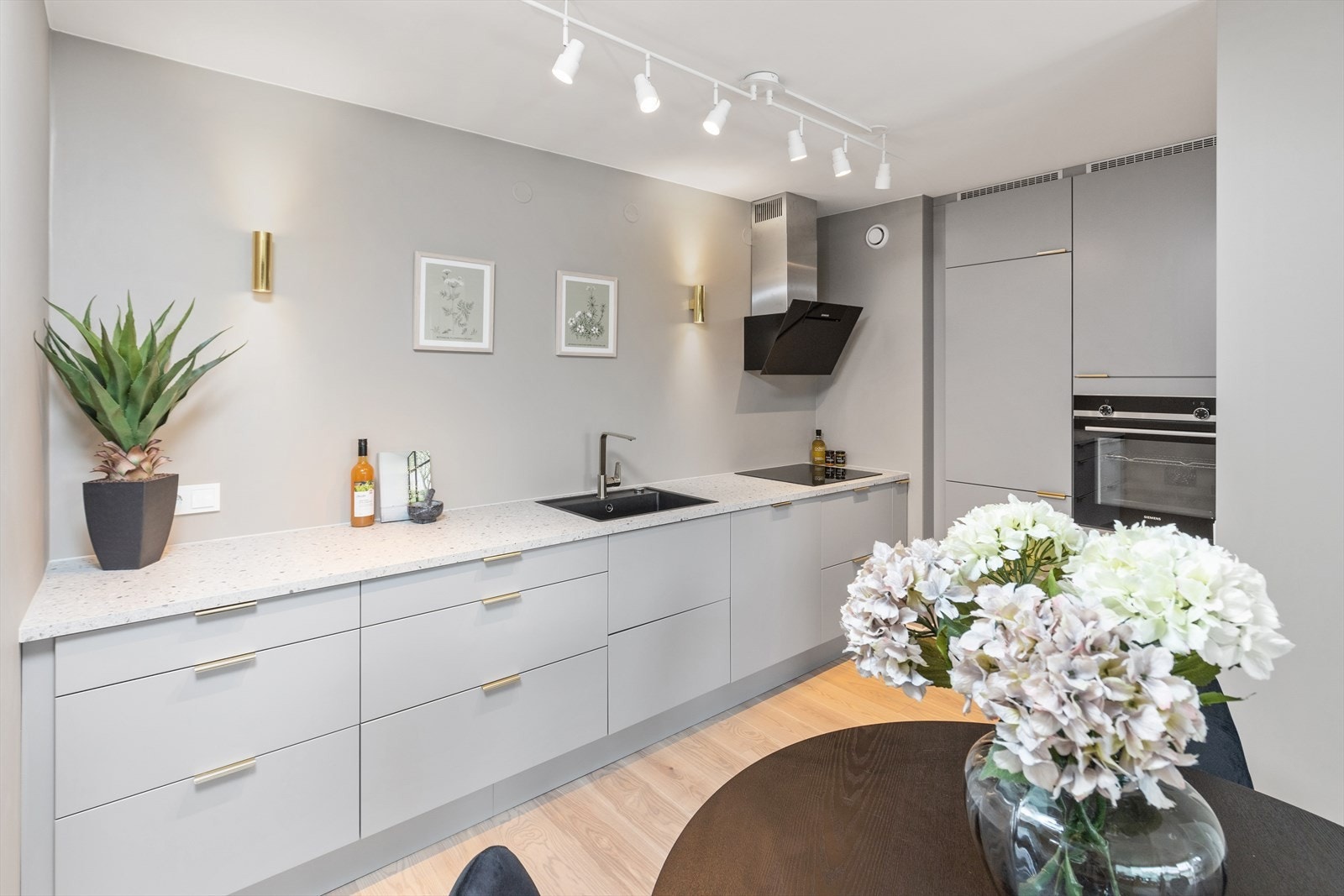 Kamila Rosiak v/DNB Eiendom har gleden av å presentere Hovseterveien 68J. Galleribilde