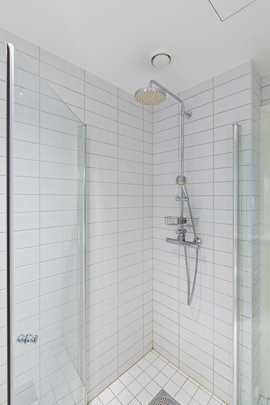 Eget dusjhjørne på badet. Galleribilde