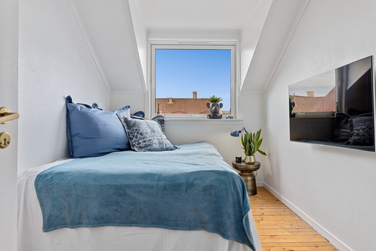 Alle vinduer samt verandadør er nylig skiftet i regi av borettslaget. Galleribilde