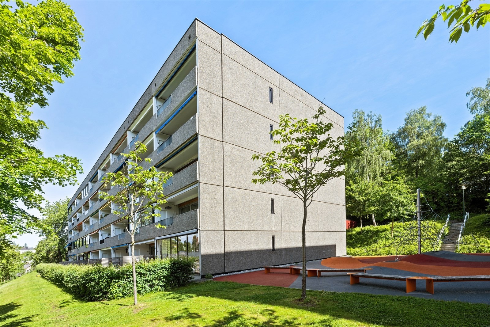 Hyggelige grøntområdet i borettslaget. Galleribilde