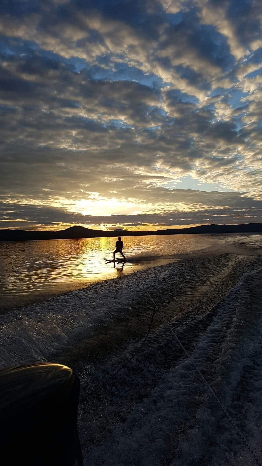 Vannski på Femund Galleribilde