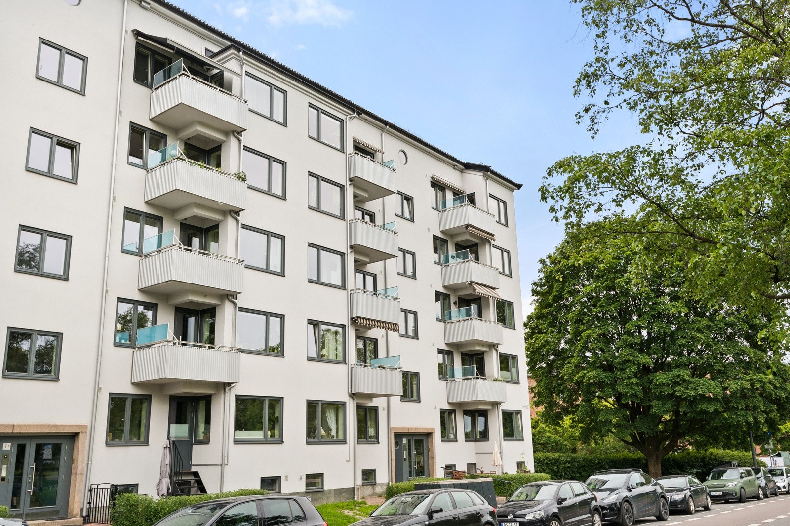 Beliggenheten midt på Sagene, gir deg umiddelbar tilgang på en rekke flotte grøntområder, kaféer og et utbredt kollektivnettverk. Galleribilde