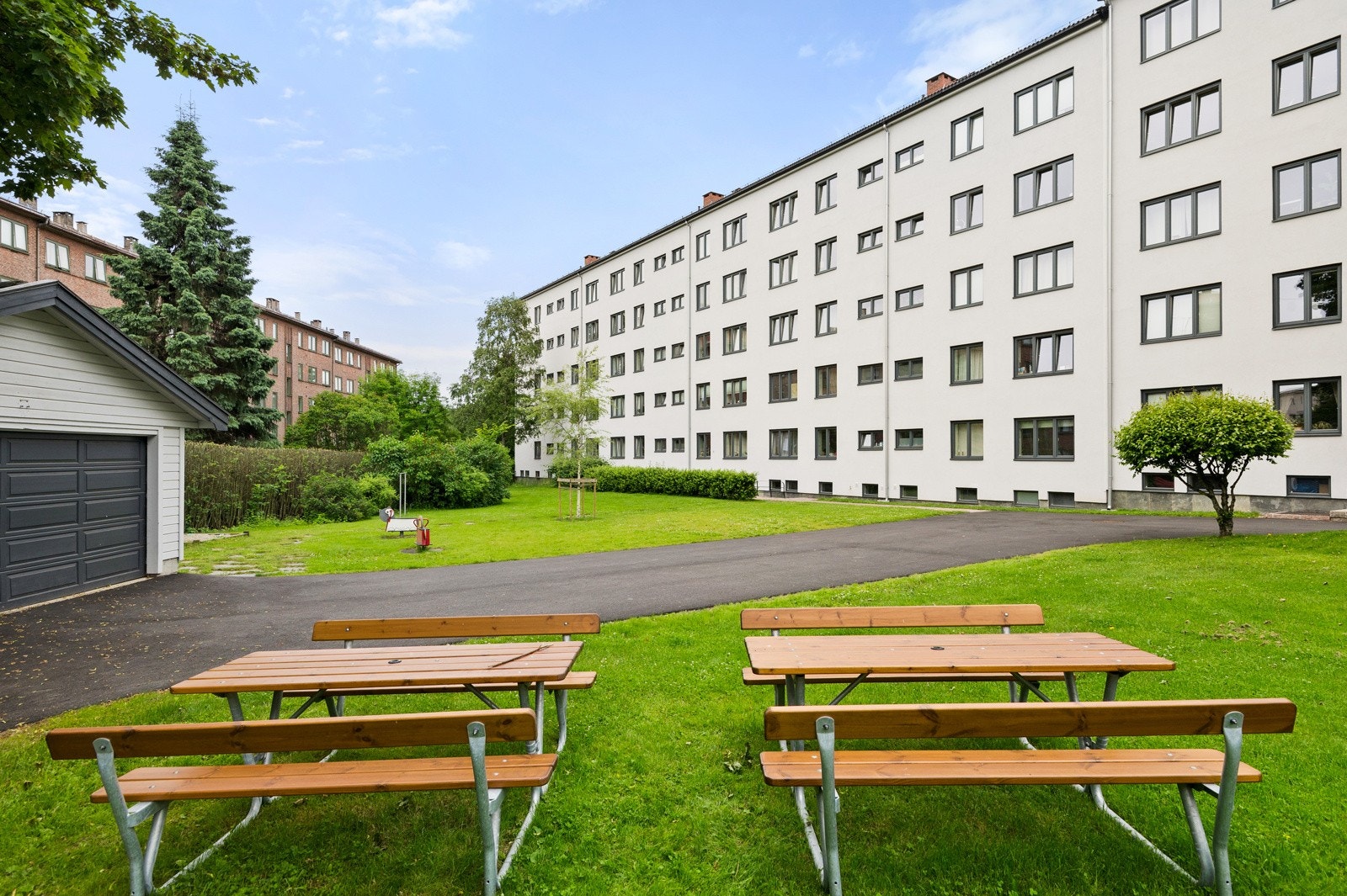 Borettslaget har egen vaktmester som ivaretar vedlikehold og løpende drift. Galleribilde