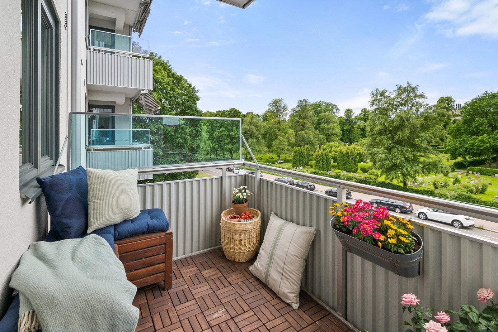 Fra stuen har du utgang til en flott og solrik vestvendt balkong på ca. 4m². Galleribilde