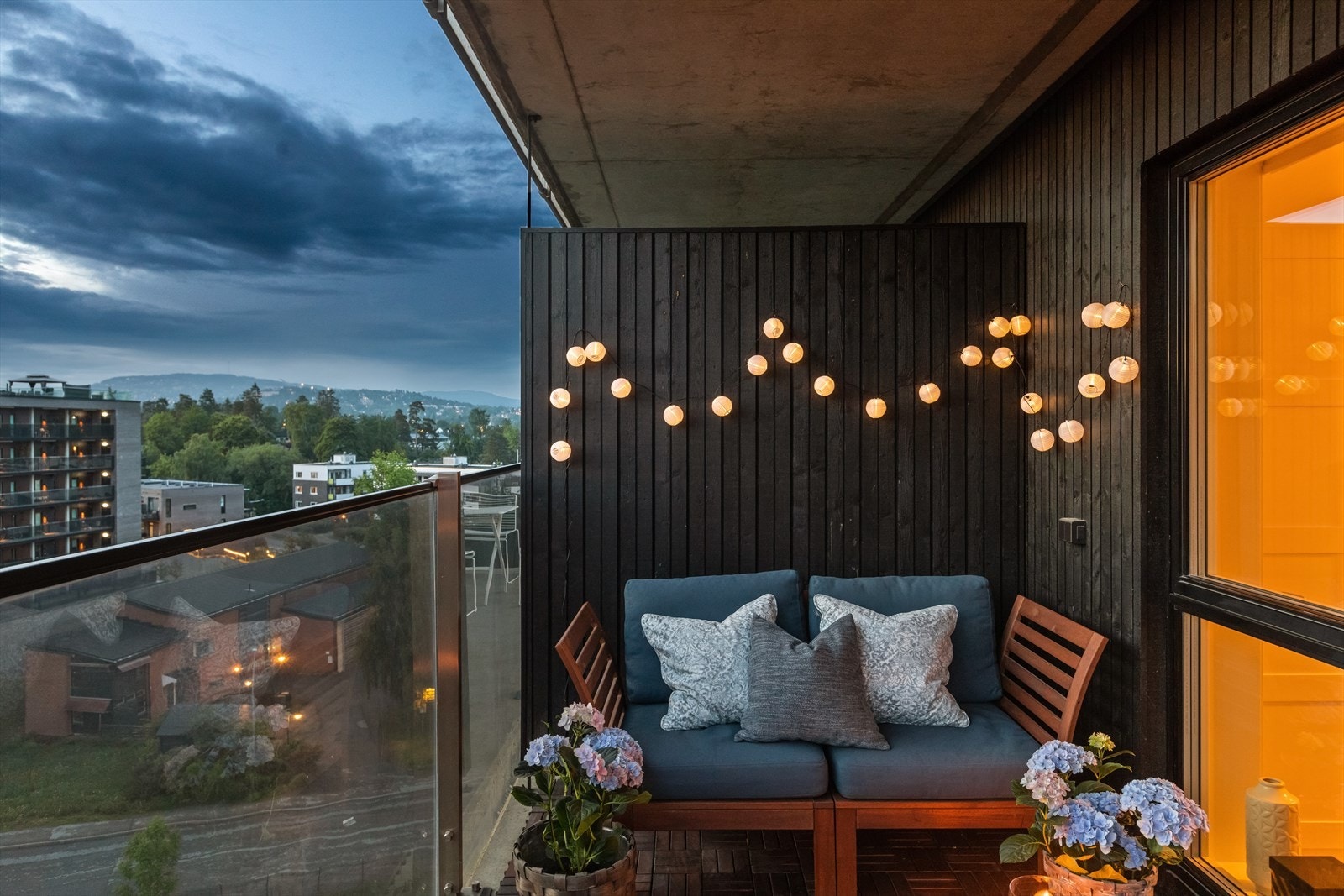 I tillegg til balkongen er det også felles takterrasse med sol hele dagen. Galleribilde