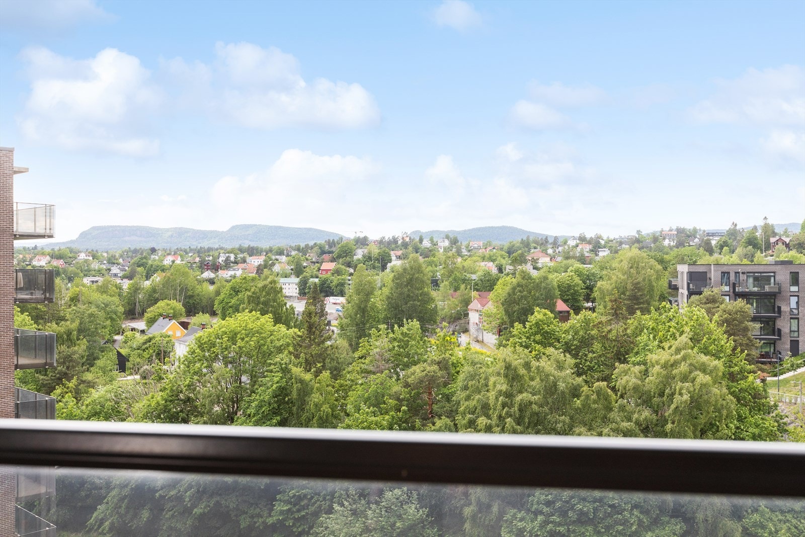 Nydelig utsikt mot Kolsåstoppen. Galleribilde