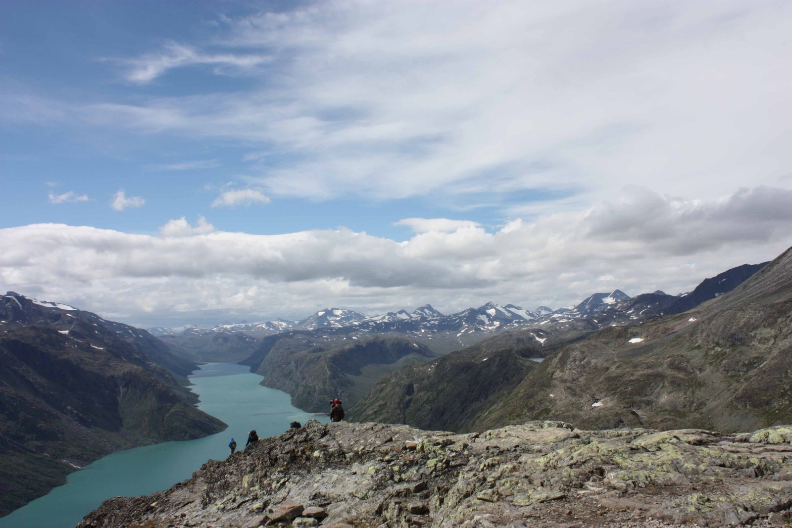 Besseggen - et populært turmål kun 15 min unna med bil Galleribilde