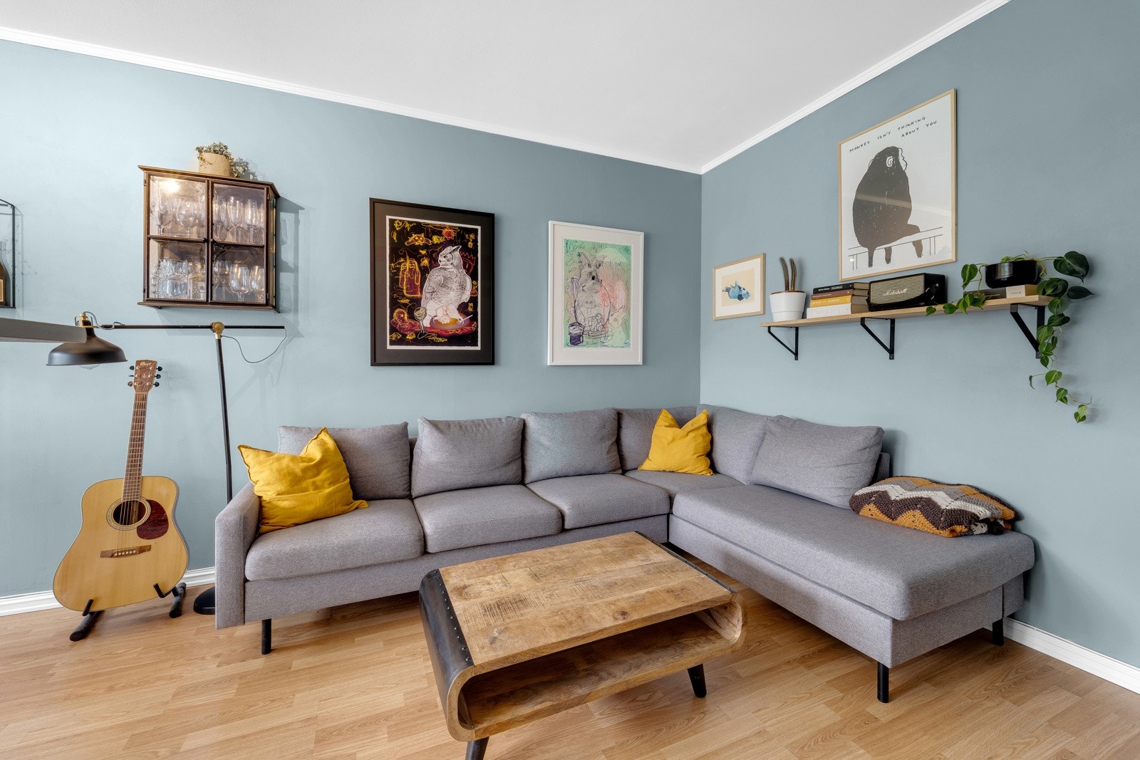 Leiligheten byr på flotte fargekombinasjoner. Galleribilde