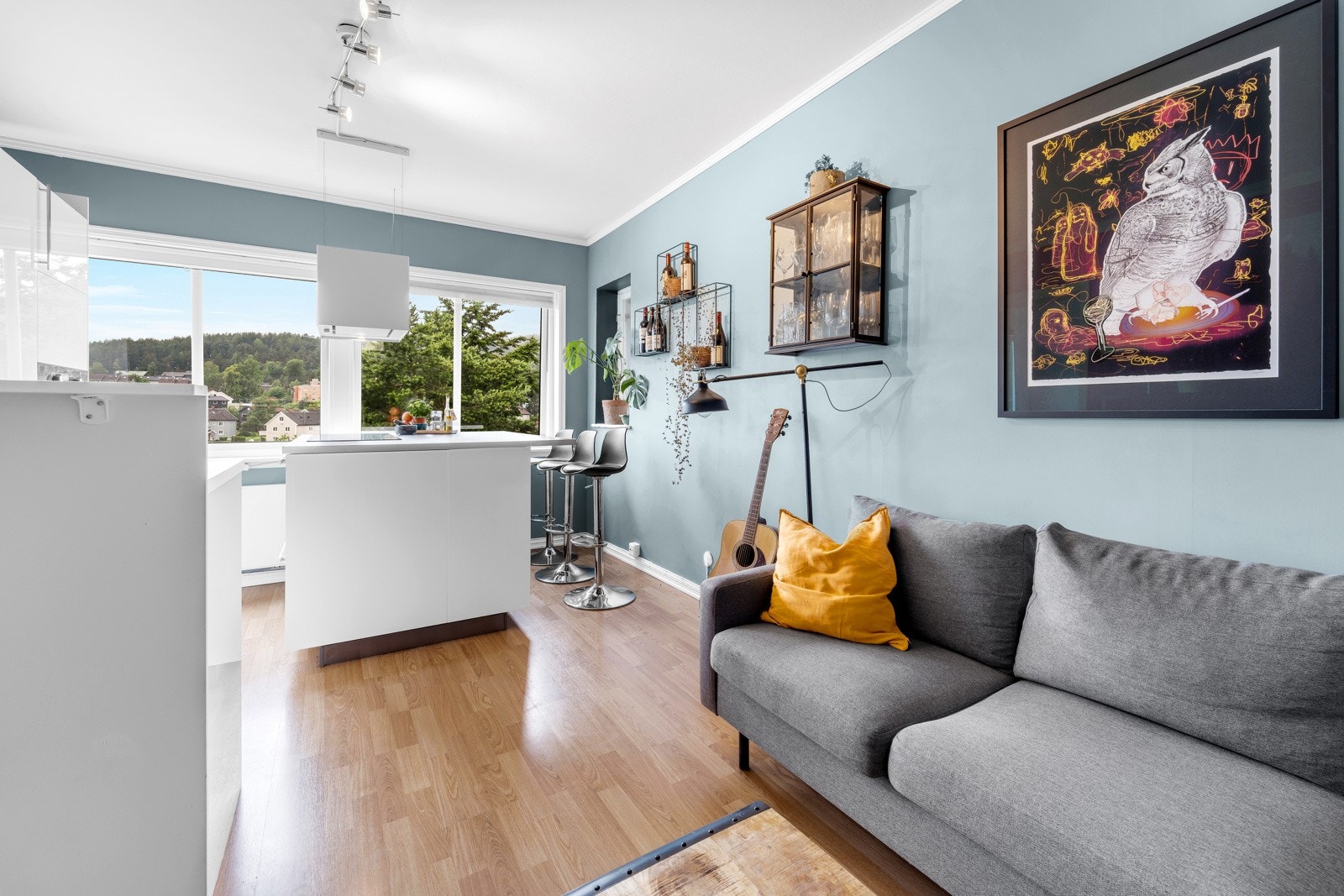 En lys og pen 2-roms leilighet på populære Tonsenhagen. Galleribilde