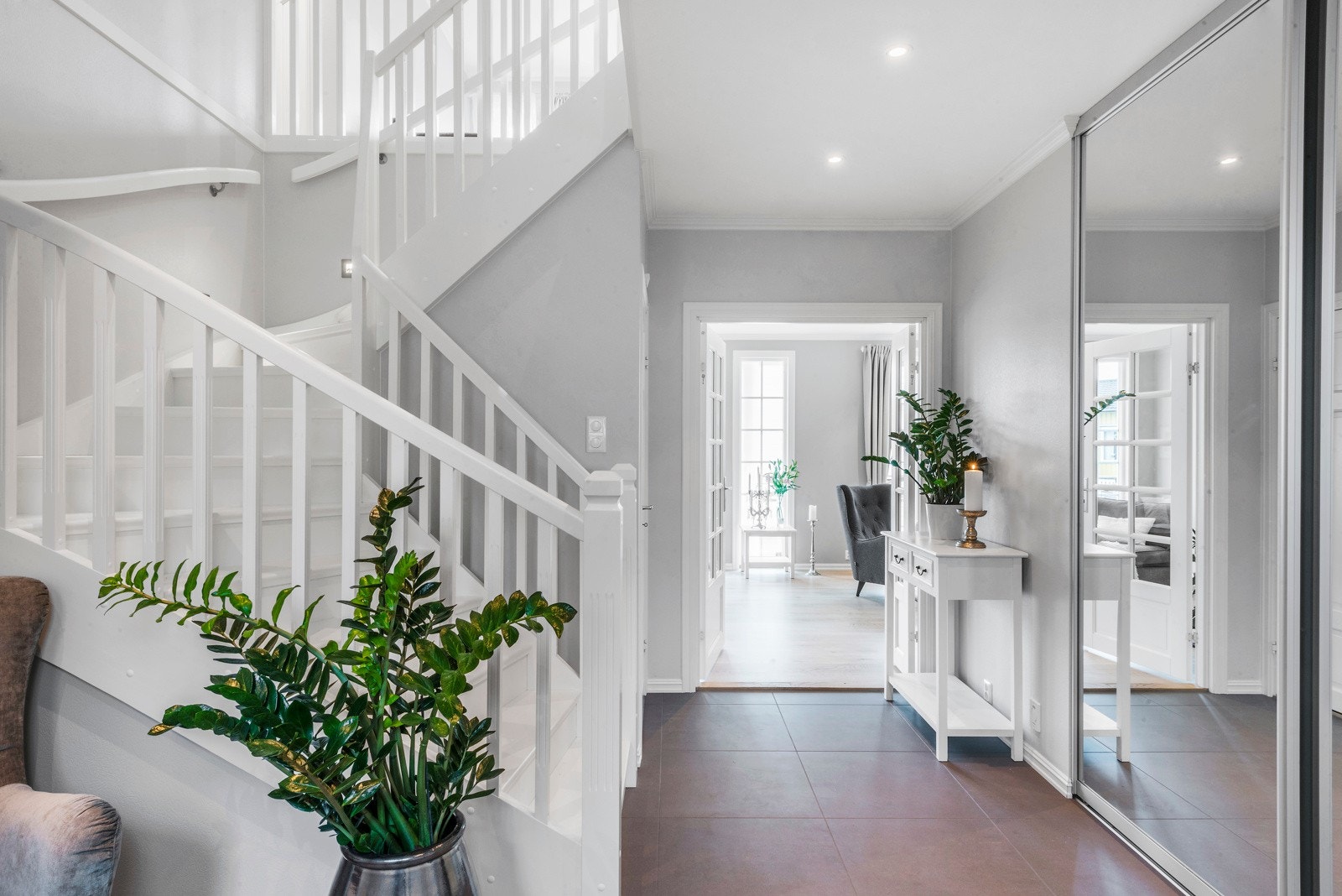 Bildene som benyttes i presentasjonen er fra andre hus Riis Bygg har oppført og er ment som illustrasjon. Det kan være avvik mot leveransen. Galleribilde