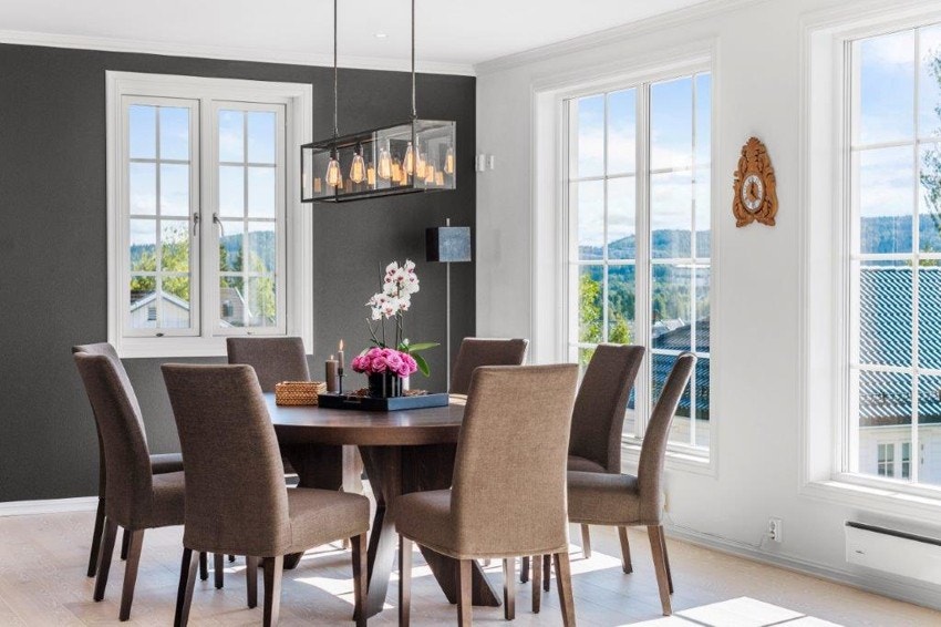 Bildene som benyttes i presentasjonen er fra andre hus Riis Bygg har oppført og er ment som illustrasjon. Det kan være avvik mot leveransen. Galleribilde