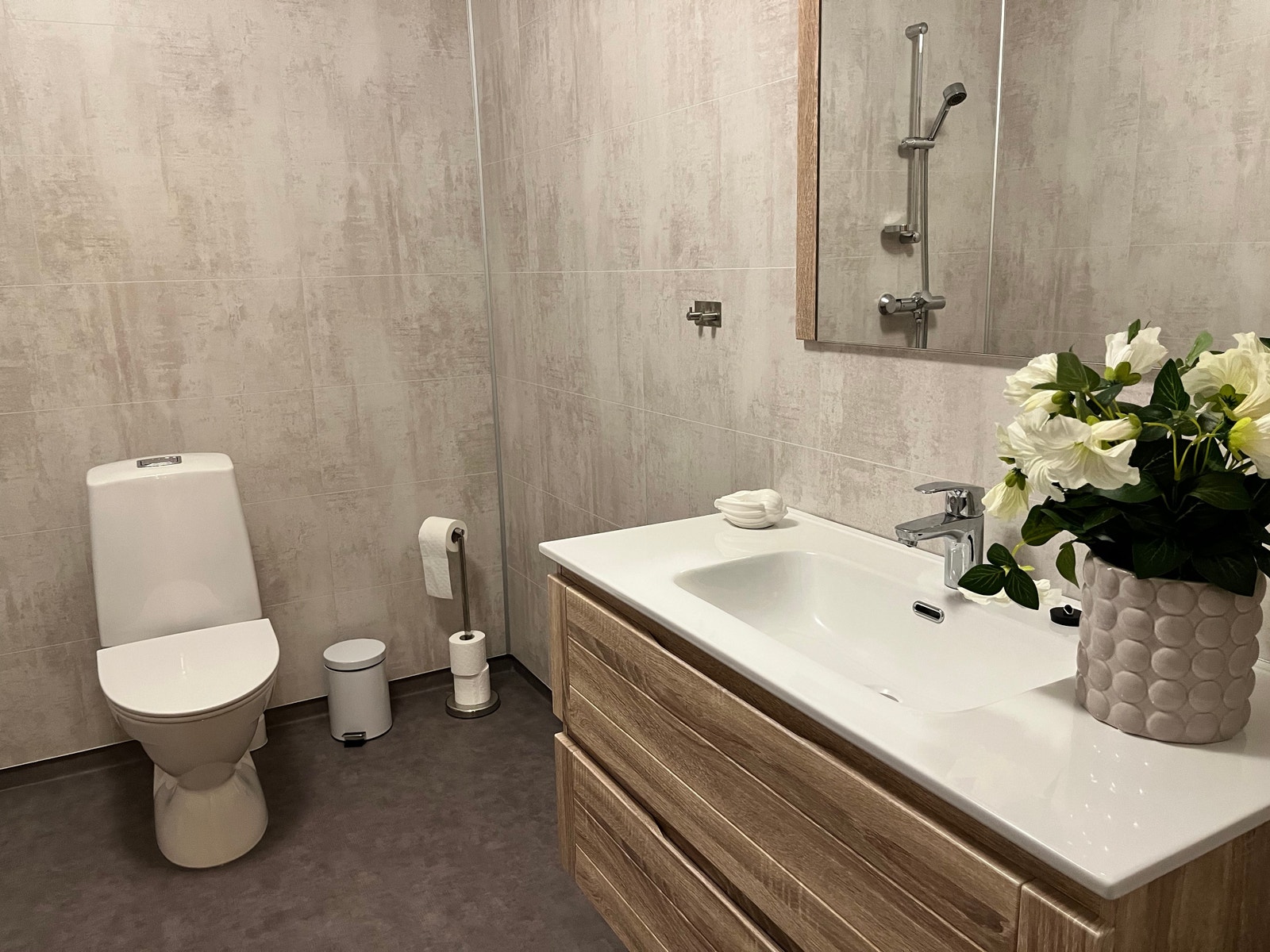 Bad med dusj Galleribilde