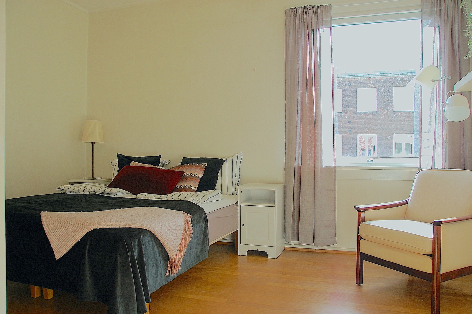 Soverom nr 1 med dobbeltseng Galleribilde