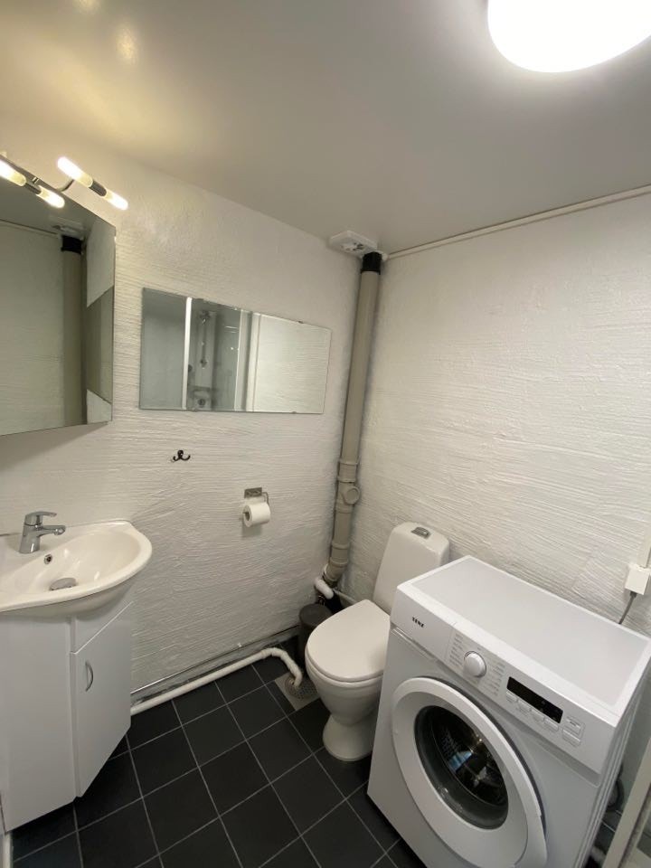 Bad. Vaskemaskin medfølger. Galleribilde