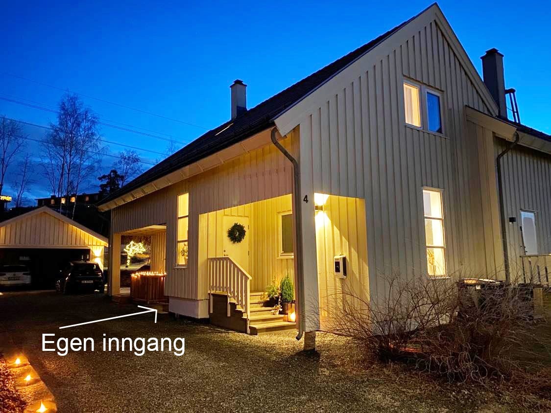 Egen separat inngang Galleribilde