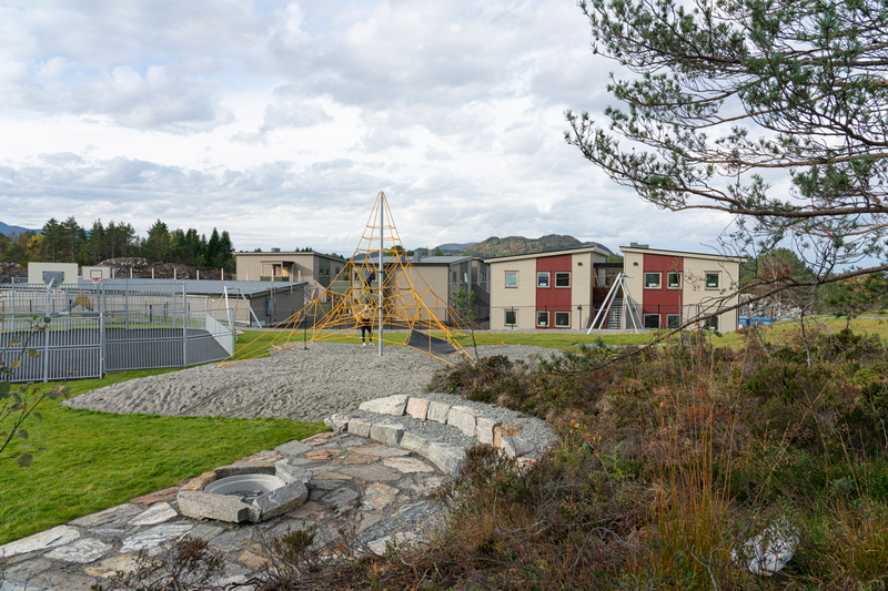 Felles grill plass på kvartalslekeplassen Galleribilde