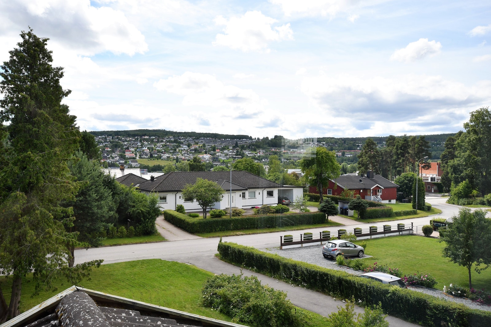 Utsikt over Kongsvinger. Sykehuset helt til høyre i bildet Galleribilde