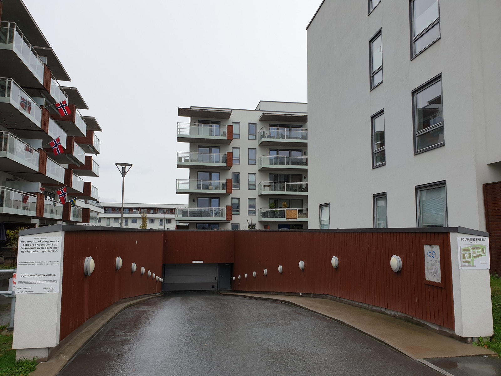 Underjordisk parkering, inngang Galleribilde