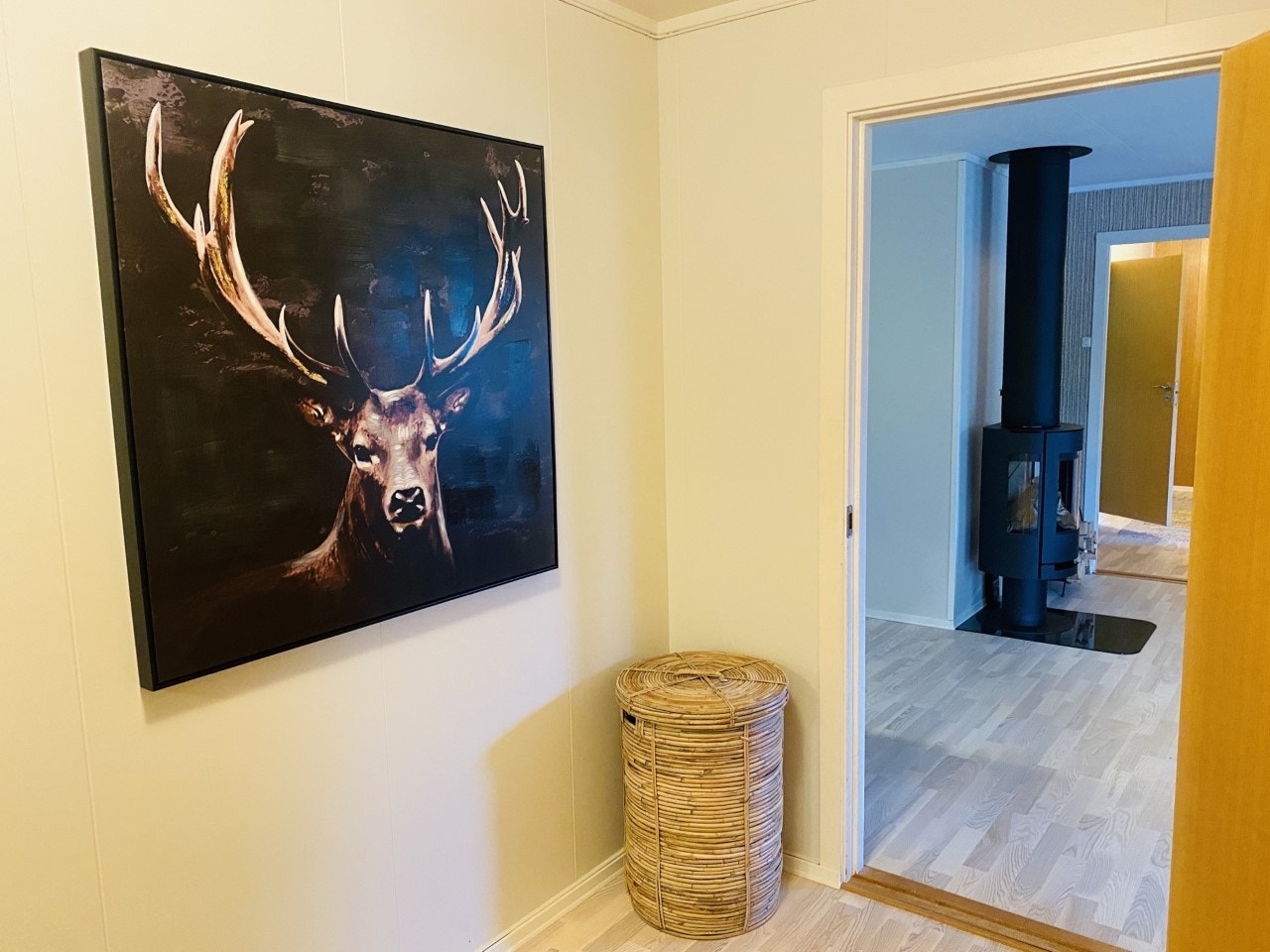 Hyggelig og praktisk inngangsparti. Galleribilde