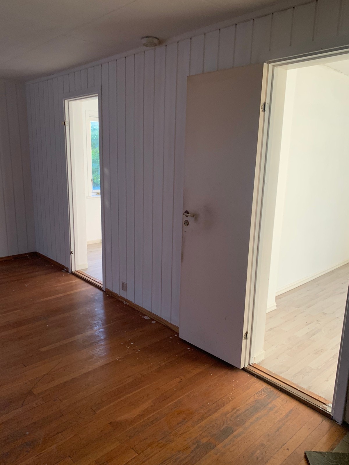 Døra til begge soverom Galleribilde