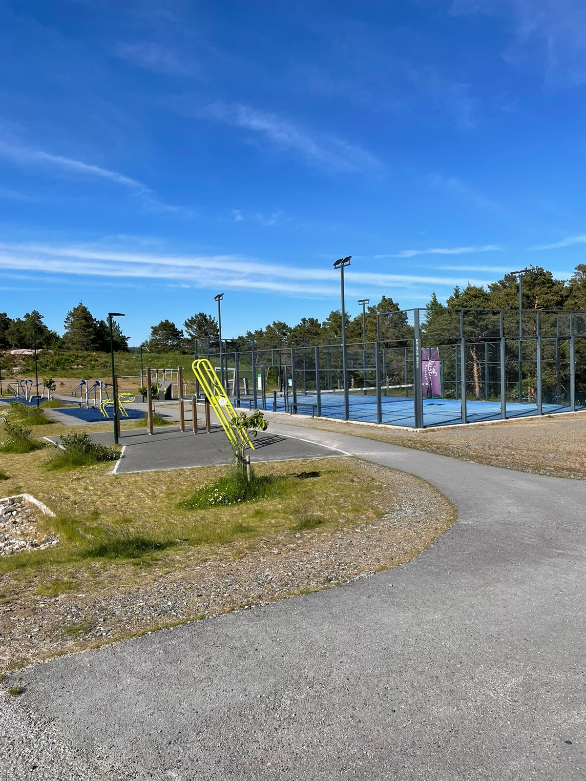 Padelbane i nærheten. Galleribilde