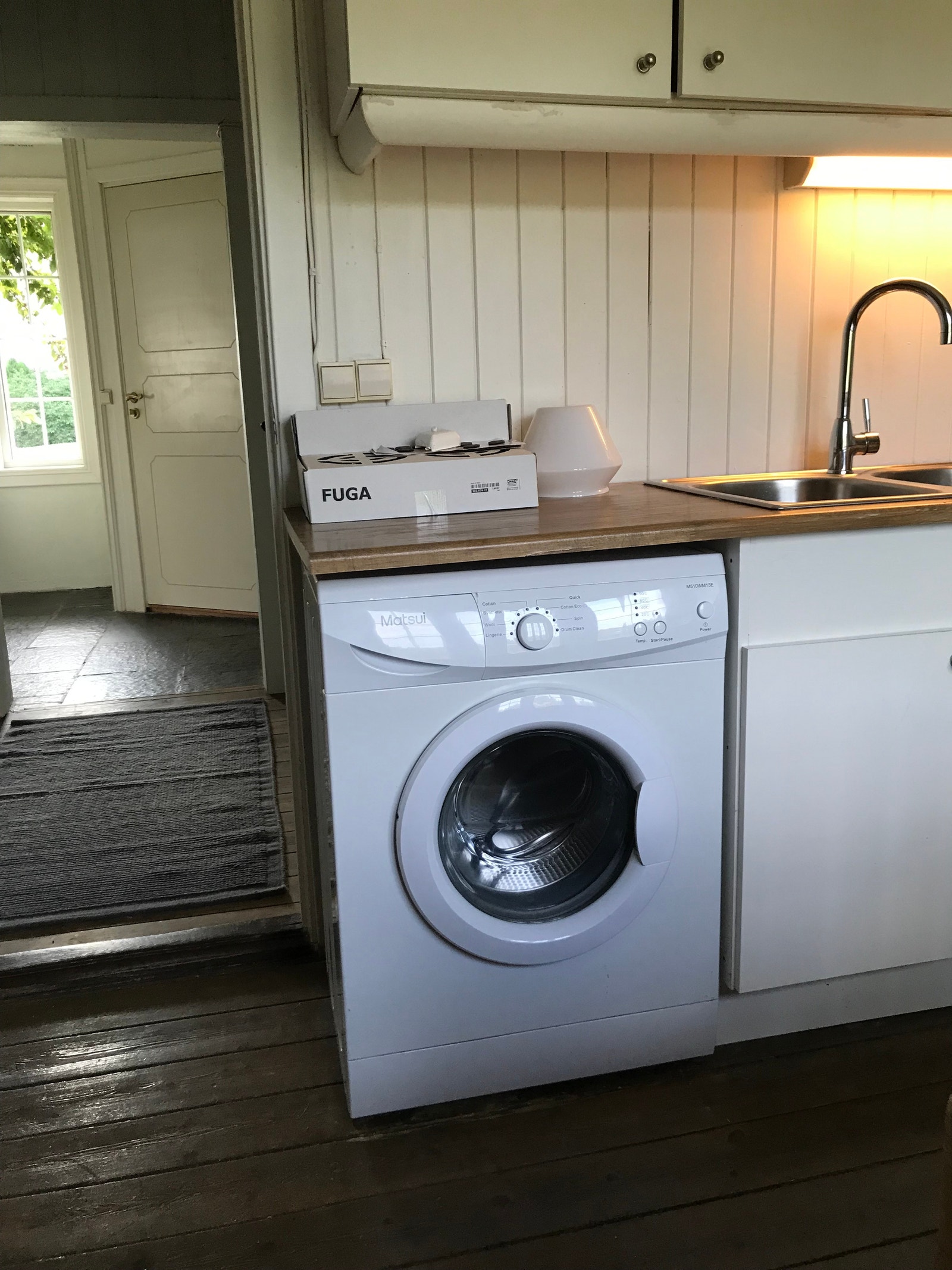 Vaskemaskin og oppvaskmaskin finnes i Leil. 1. etg. Galleribilde