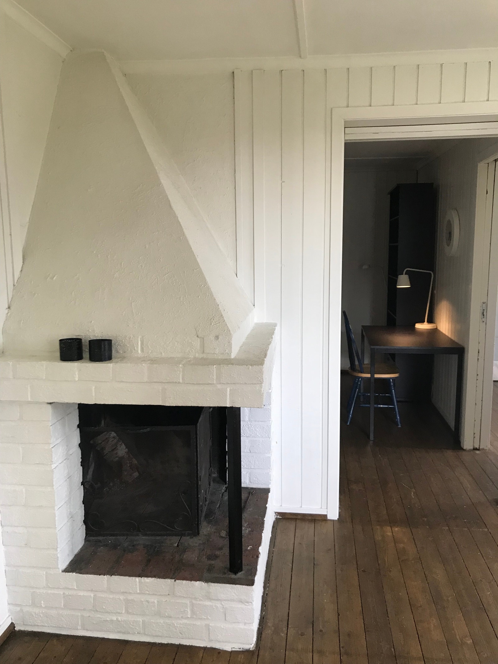 Peis 1. etg. mot "kontor" Galleribilde