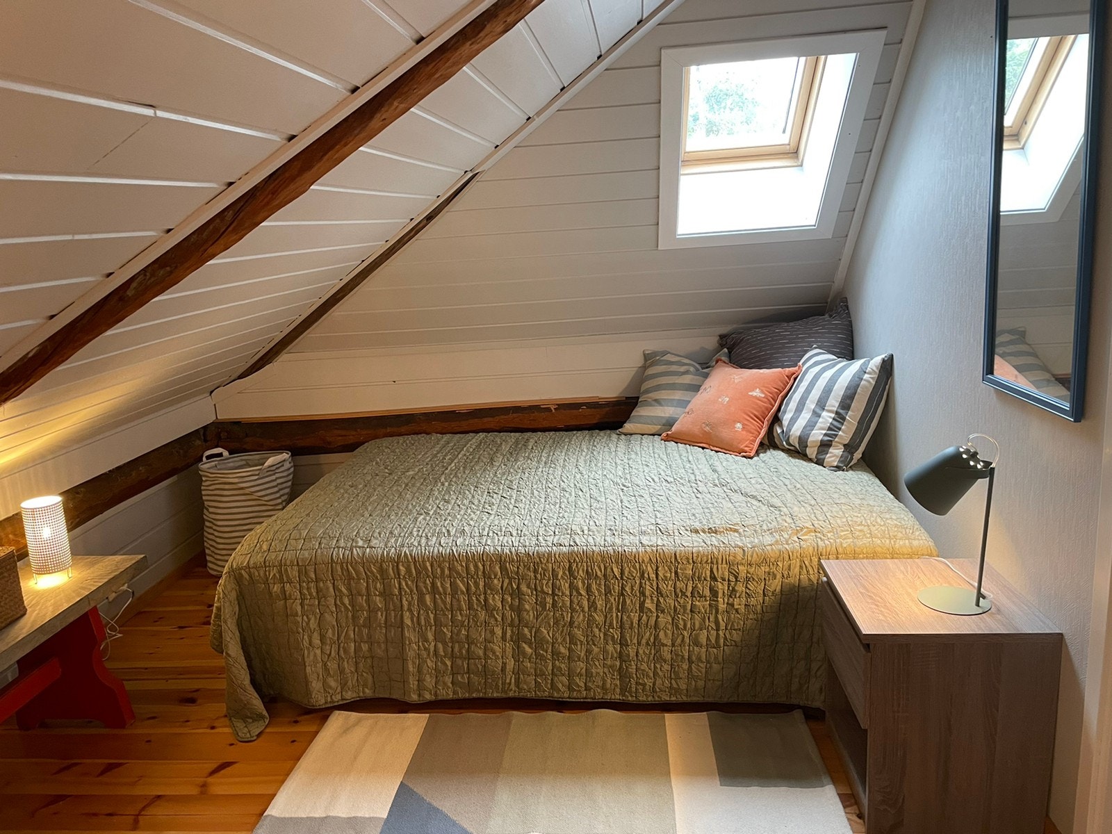 Hybel 1: kedig fra 1/3 26 , har eget soverom, LEDIG Galleribilde