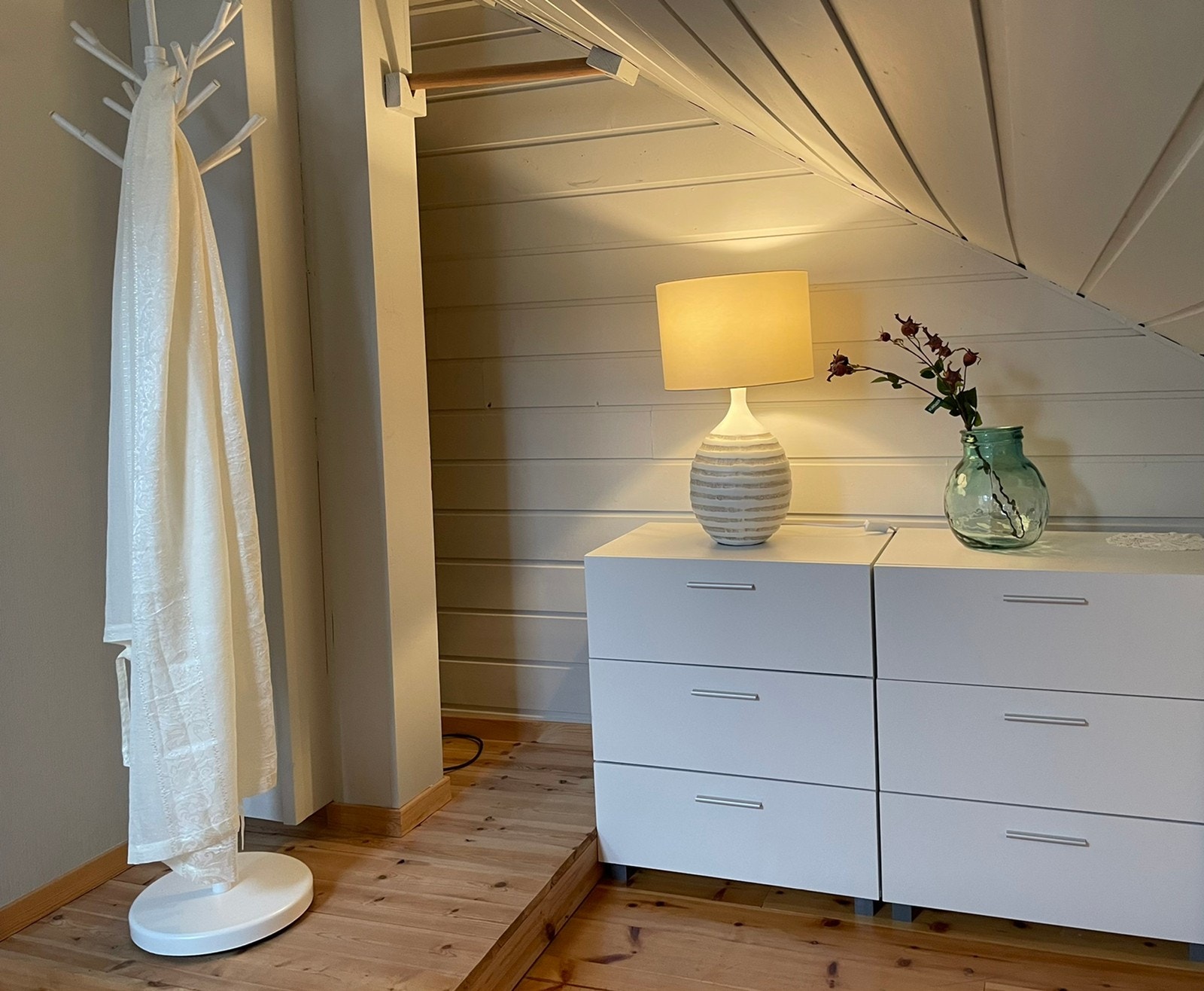 Hybel 1: soverom. LEDIG Galleribilde