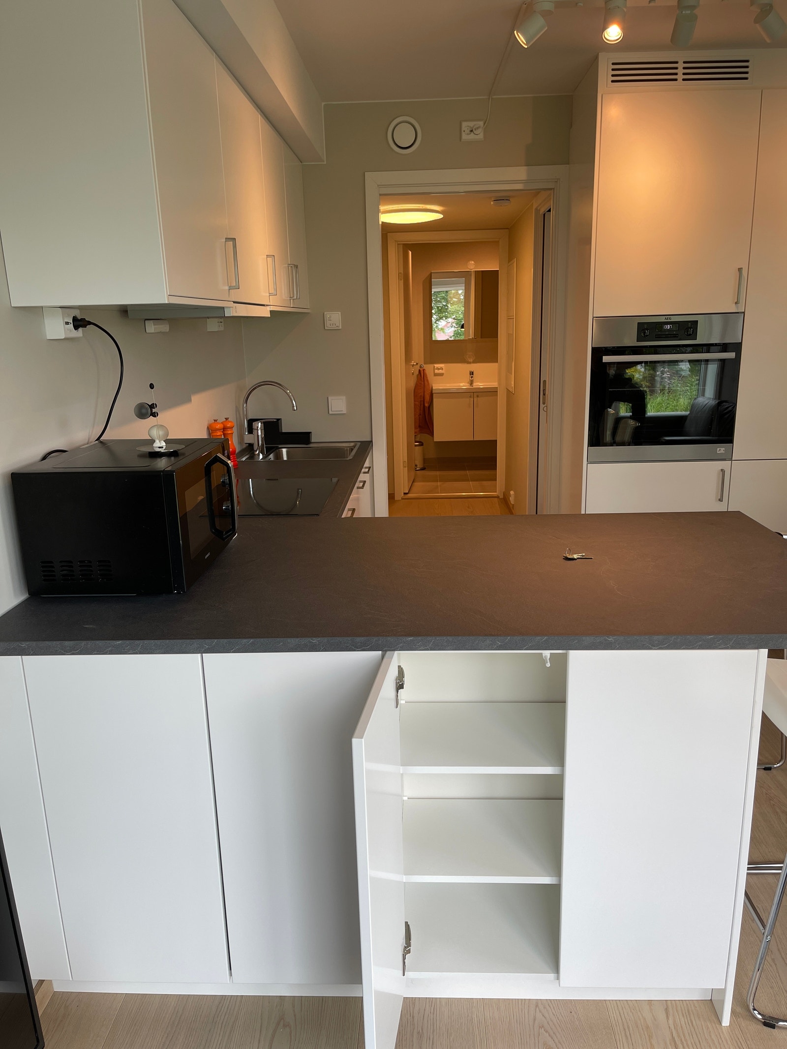 Betydelig oppbevaringsmuligheter Galleribilde