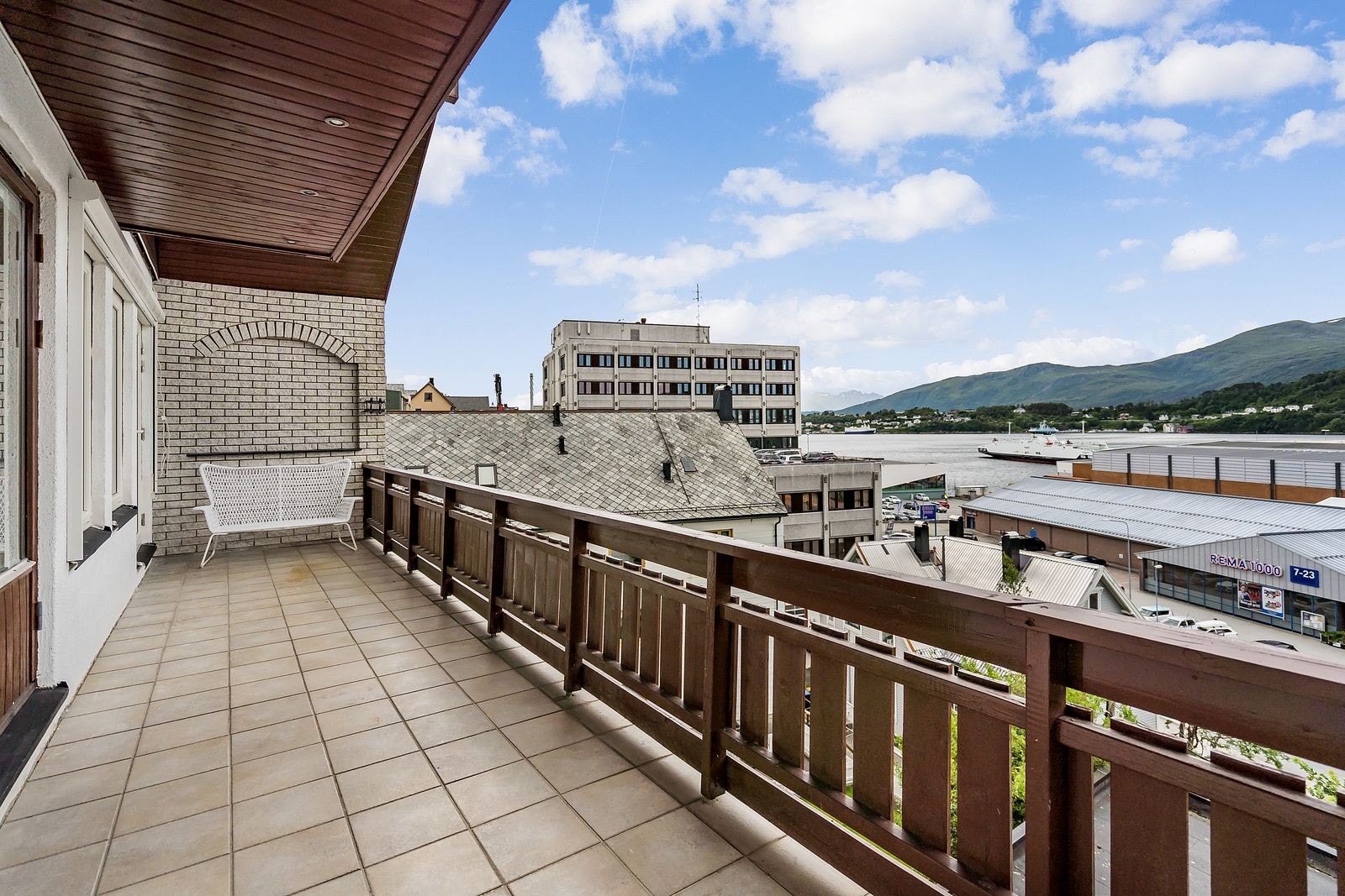 Balkong andre veien Galleribilde