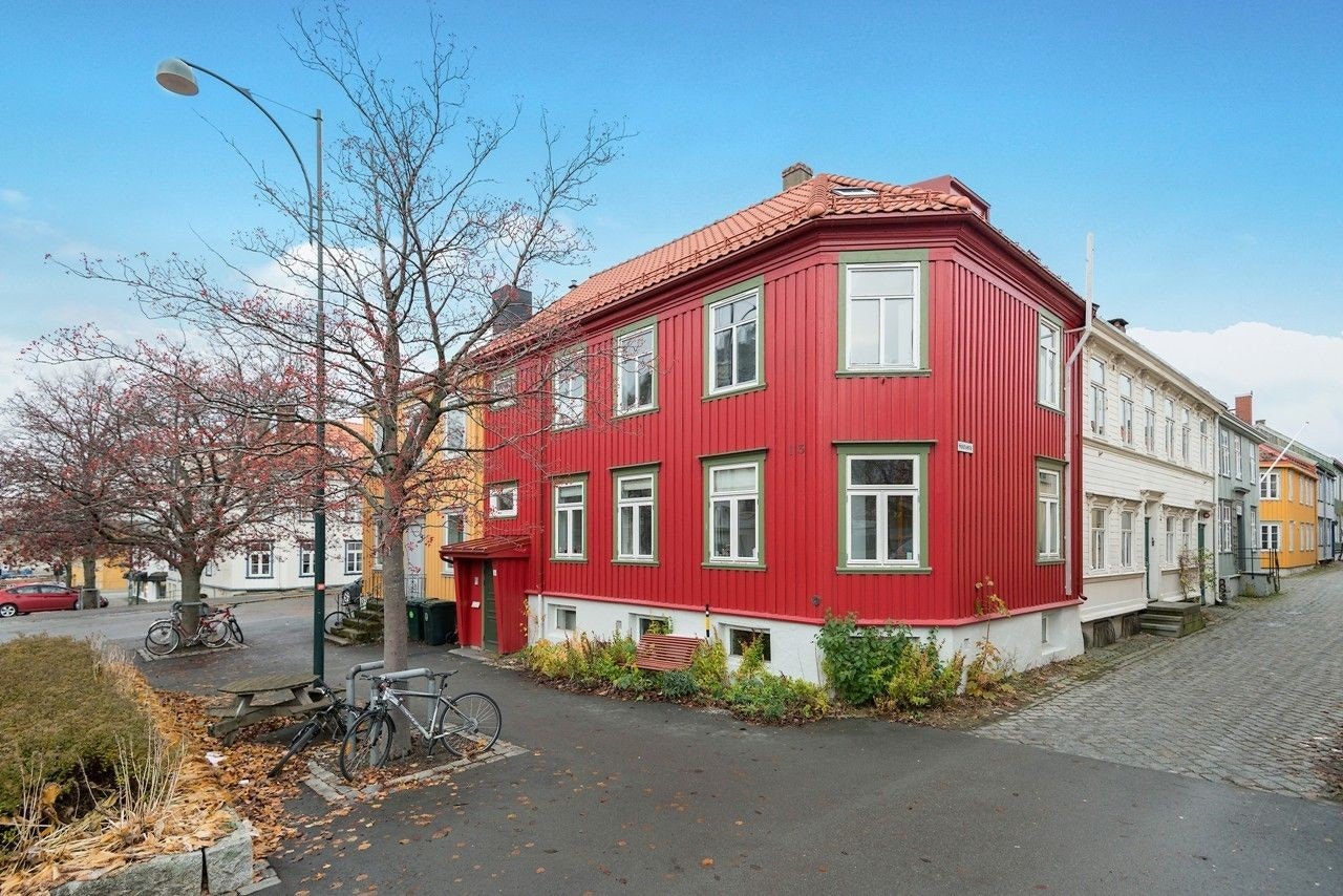 Ærverdig bygg plassert sentralt i Trondheim's bybilde Galleribilde