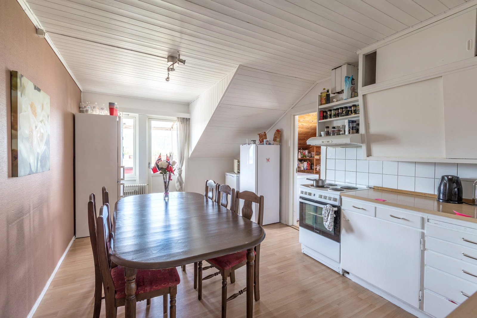 Lyst kjøkken Galleribilde