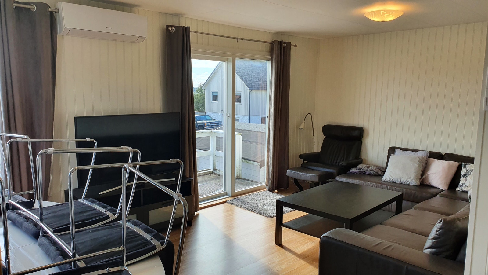 Felles stue 1/2 Granneskleiva 46 Galleribilde