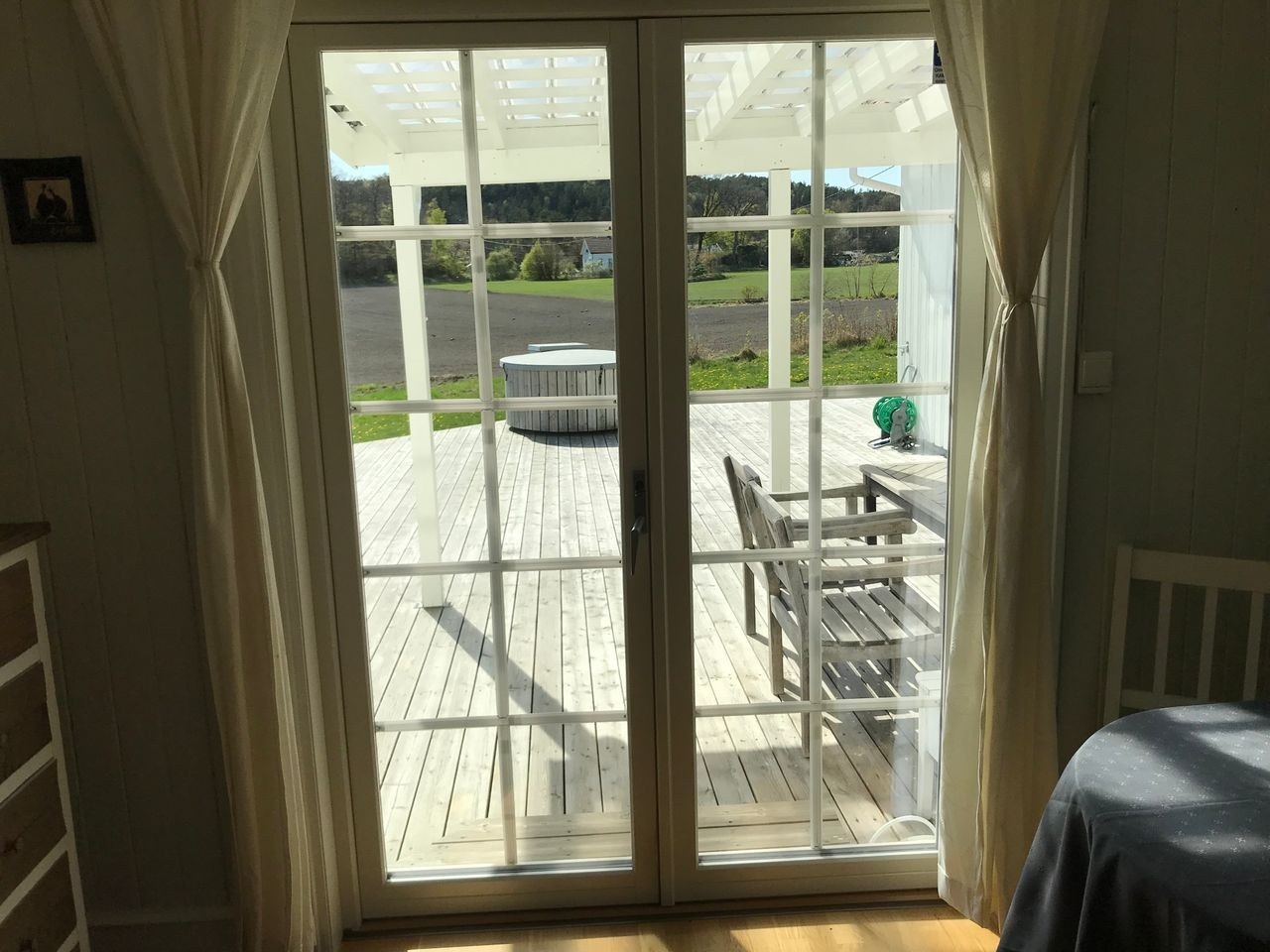 Fra kjøkken til terrasse Galleribilde