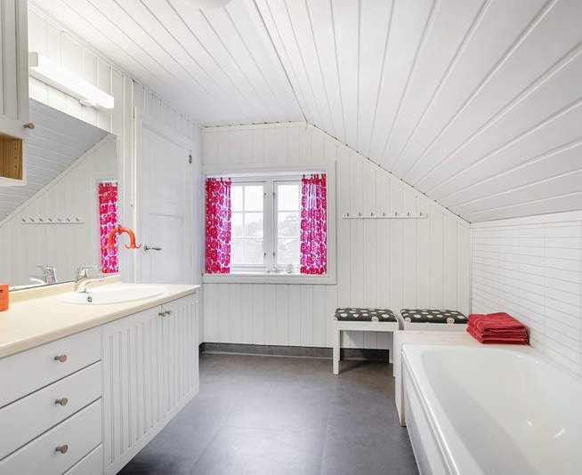 Bad 2 eta Galleribilde