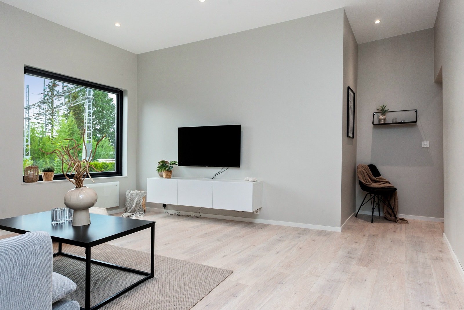 Kommer med stor smart-tv og god plass Galleribilde