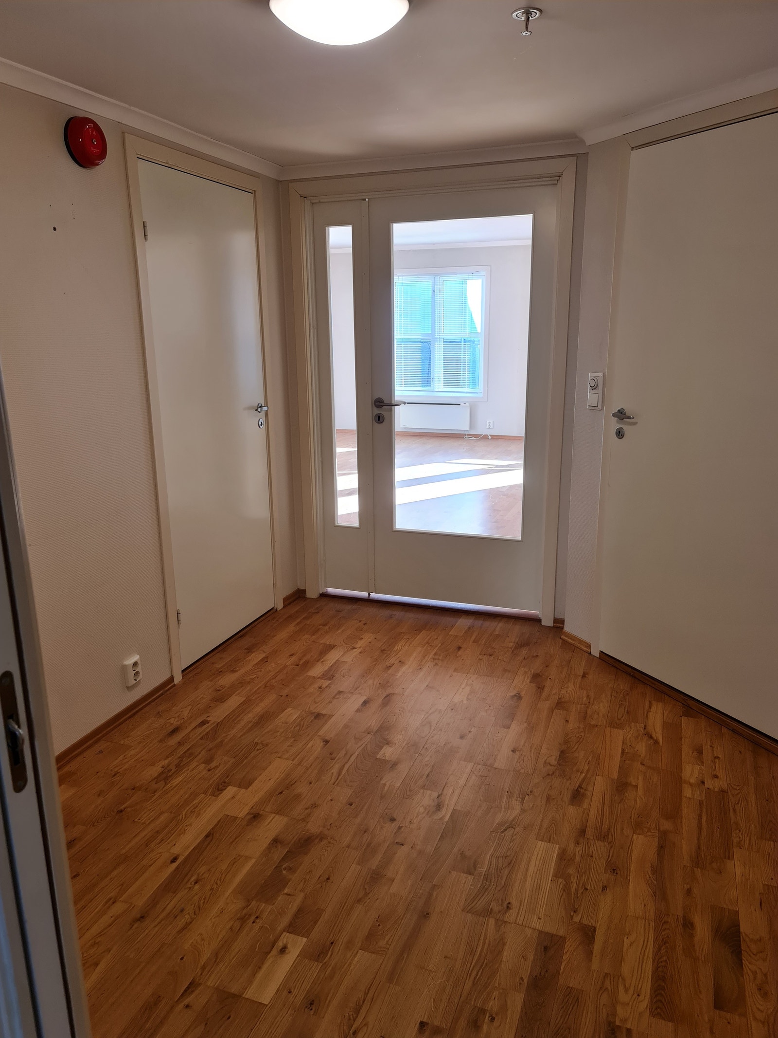 Glassdør inn til stua Galleribilde