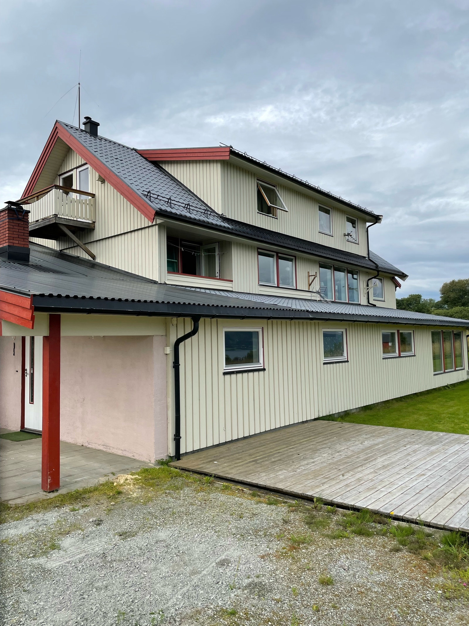 Inngangsparti og front Galleribilde