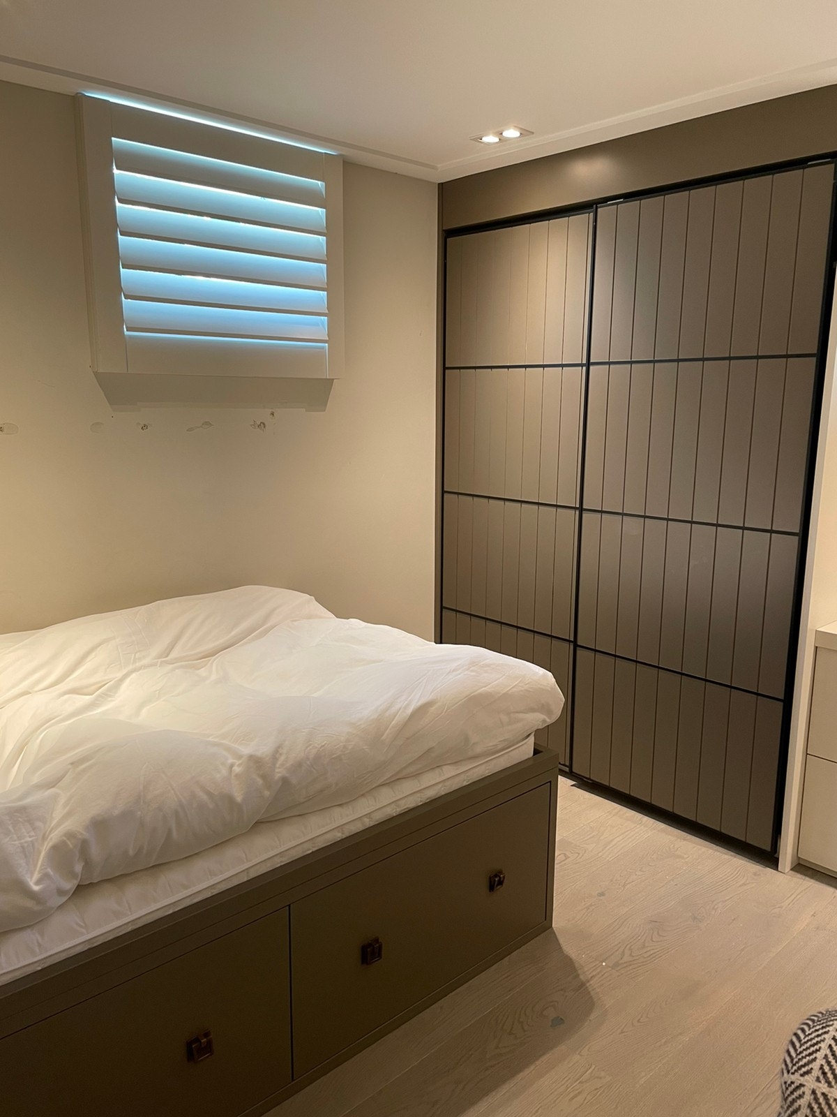 Soverom 1: plassbygget skap Galleribilde