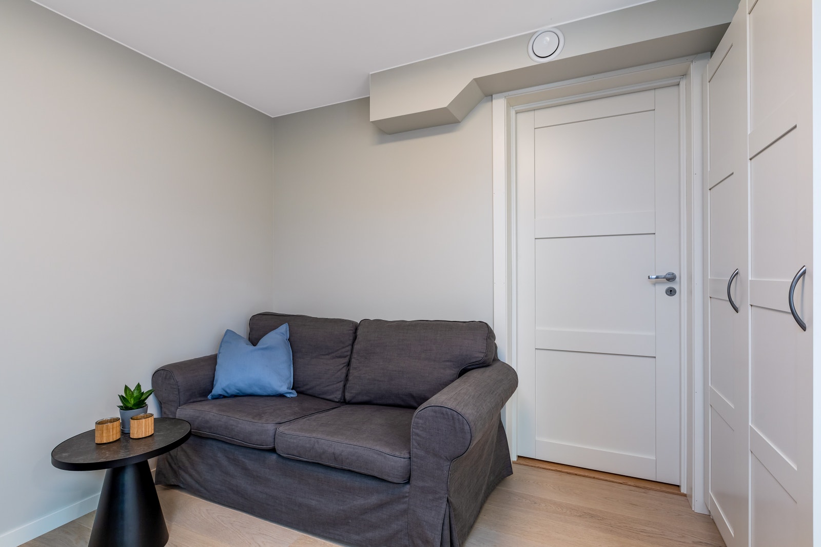 Stue/soverom Galleribilde