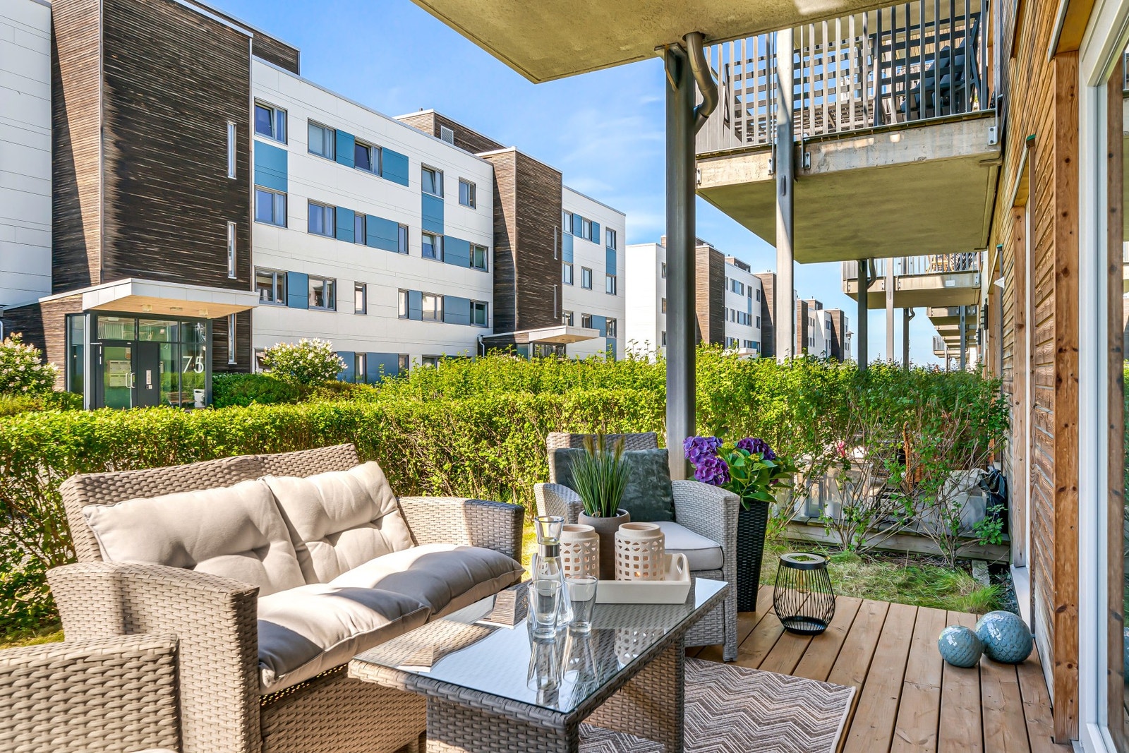 Solen nyter man fra ca. 13:30 til 20:00 på sommerstid: Galleribilde