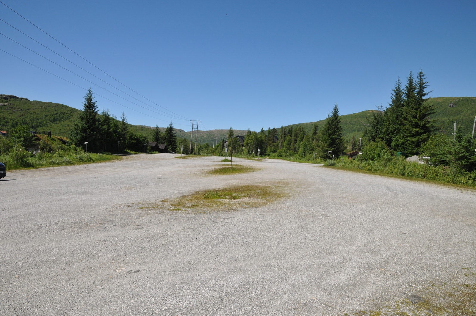 Parkeringsplass til bruk for hyttene i Vassværena Galleribilde