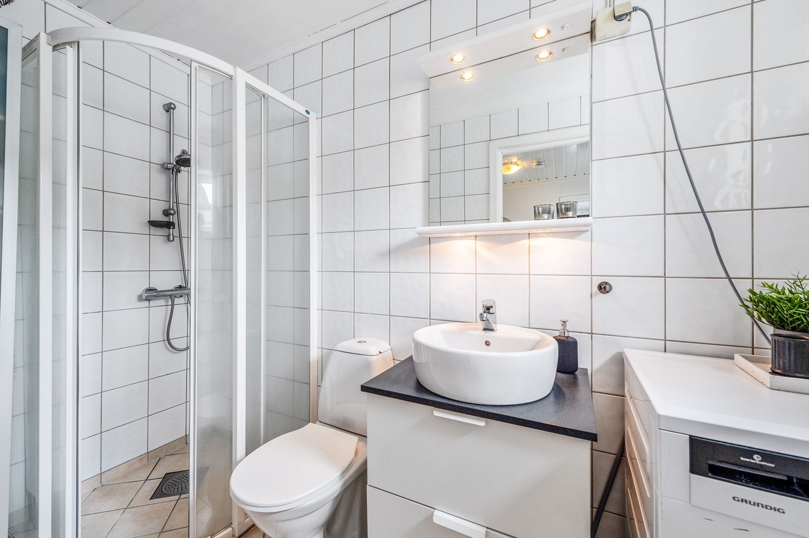 Opplegg for vaskemaskin. Galleribilde