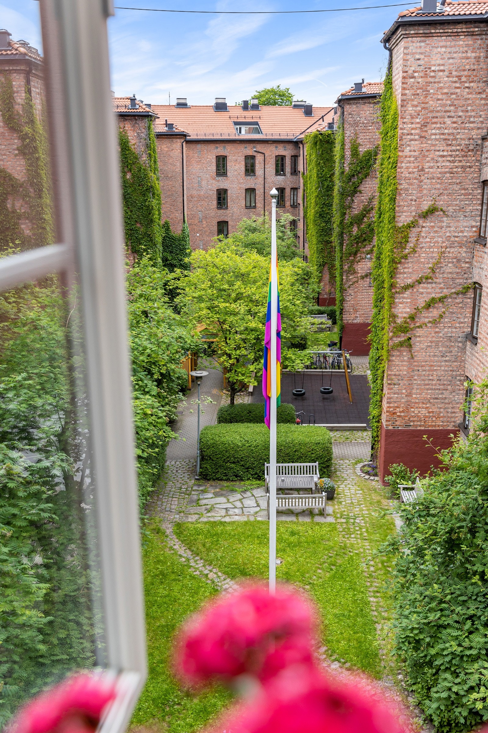 Flott utsikt mot fellesområdene. Galleribilde