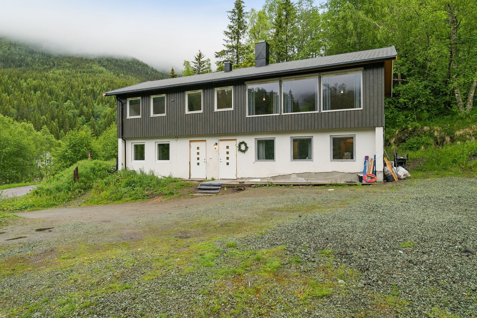 Eiendomsmegler 1 v/ Herman Fagernes har gleden av å presentere Øverdalsveien 132! Galleribilde
