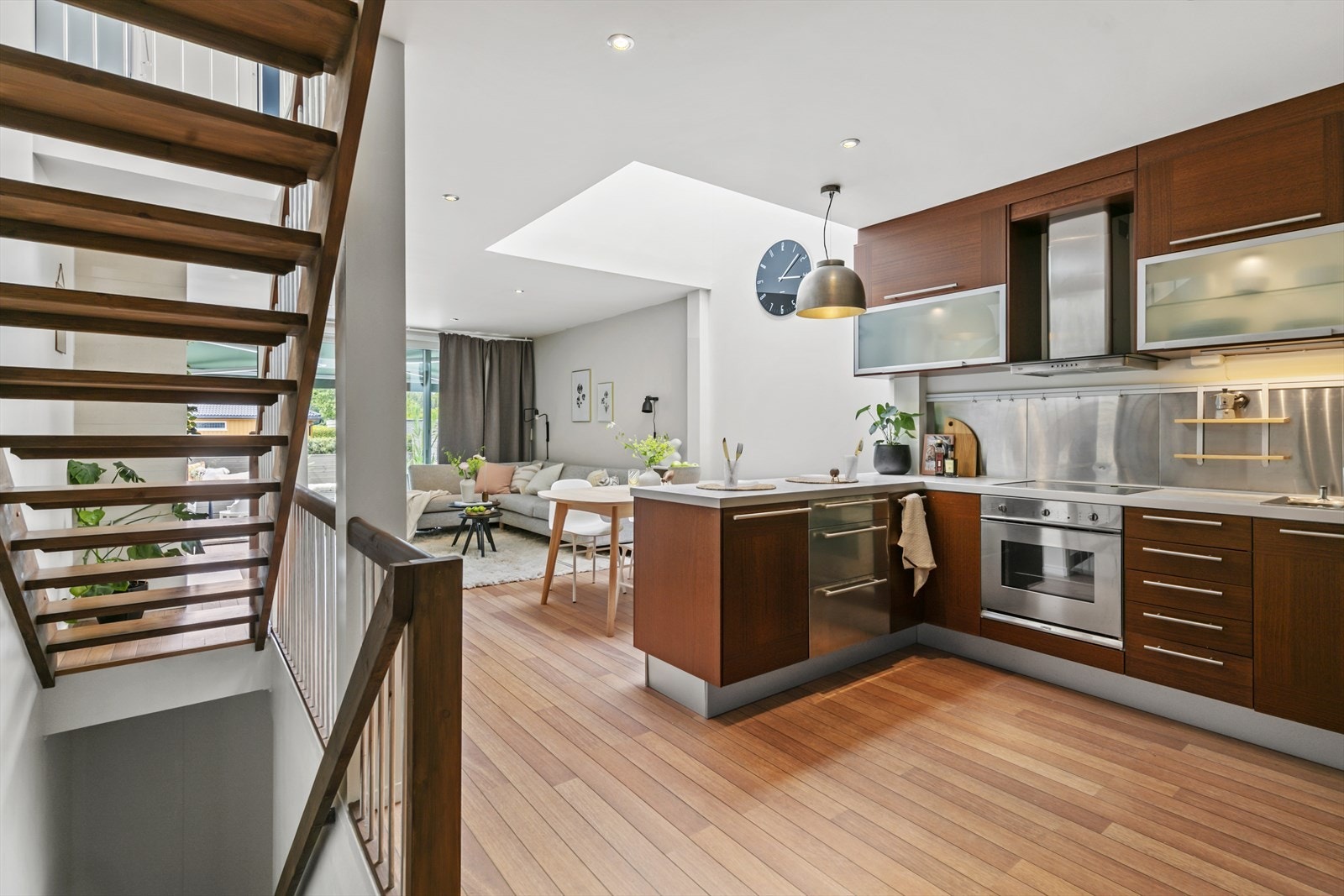 En praktisk etasje med mange fine detaljer. Galleribilde