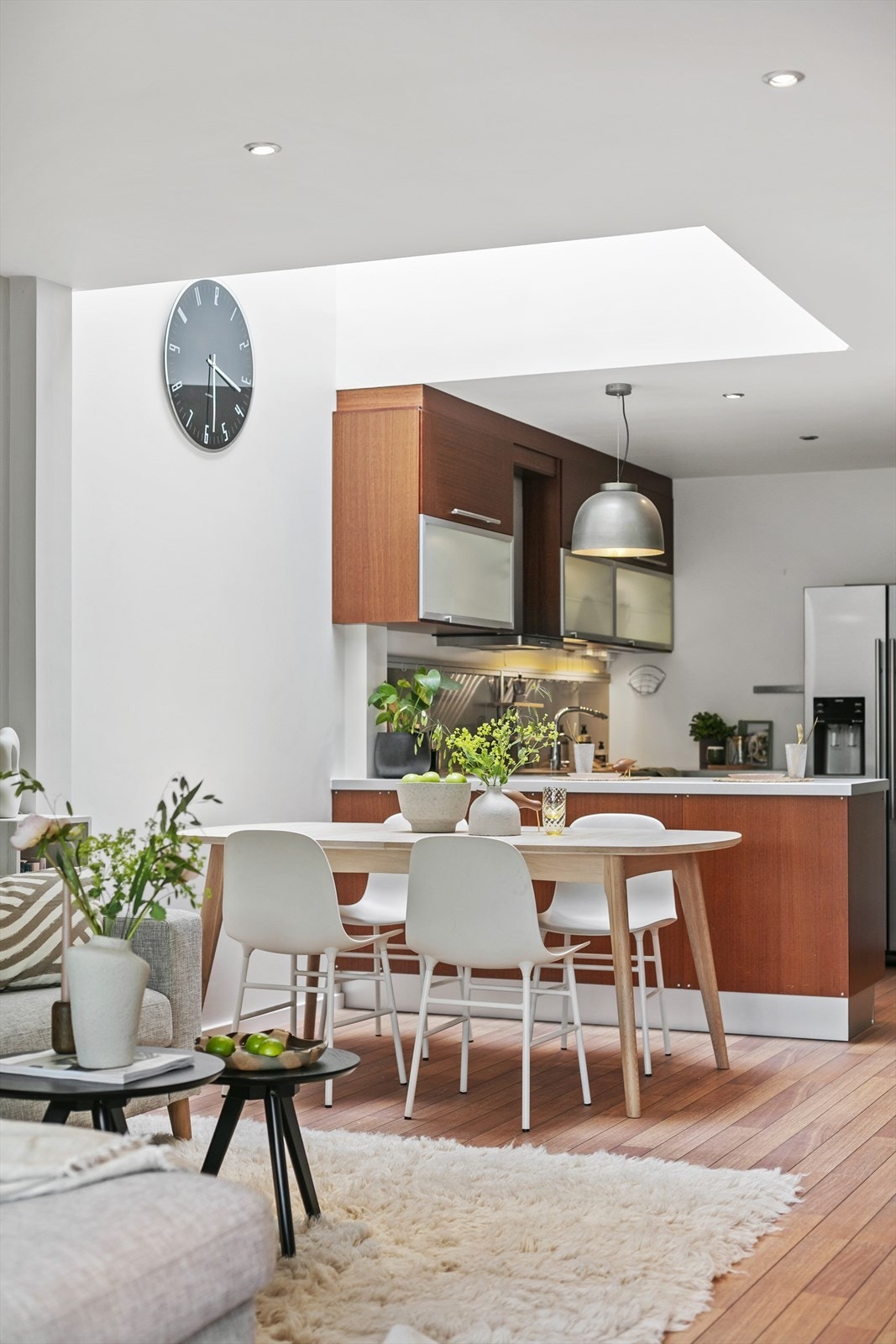 Glasskuppel og lyssjakt - en utrolig flott detalj i boligen. Galleribilde