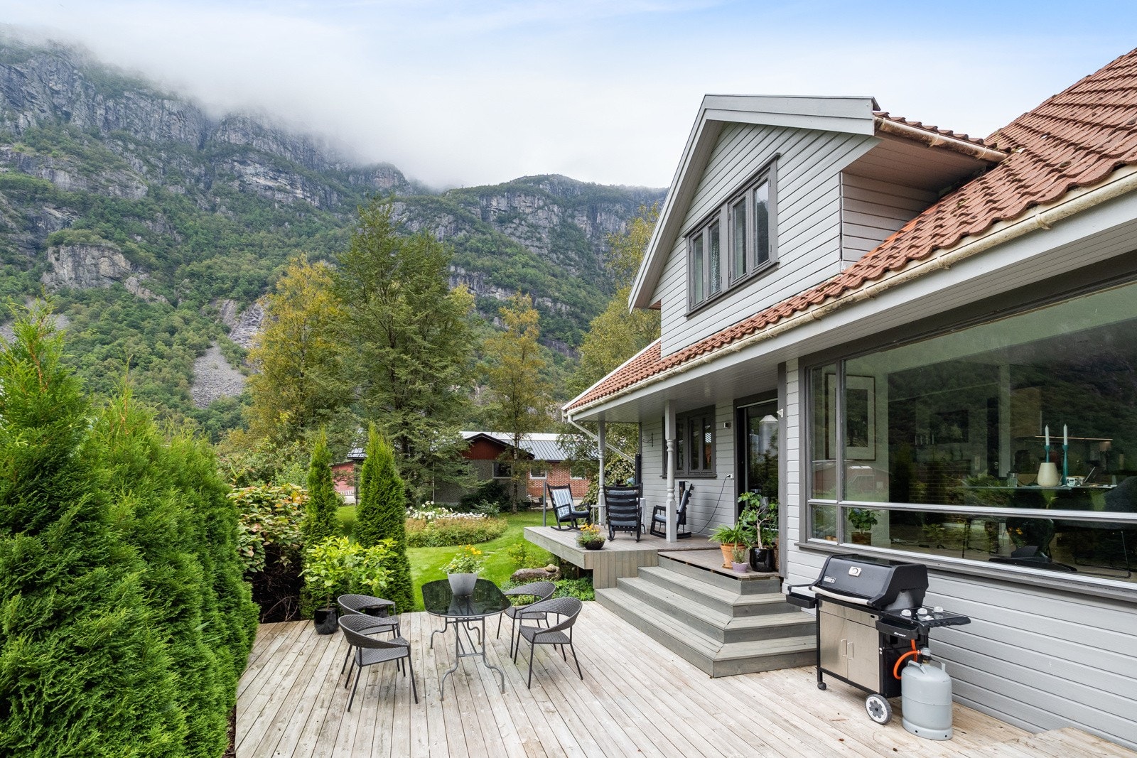Terrasse hovedhuset, bilde 2 Galleribilde