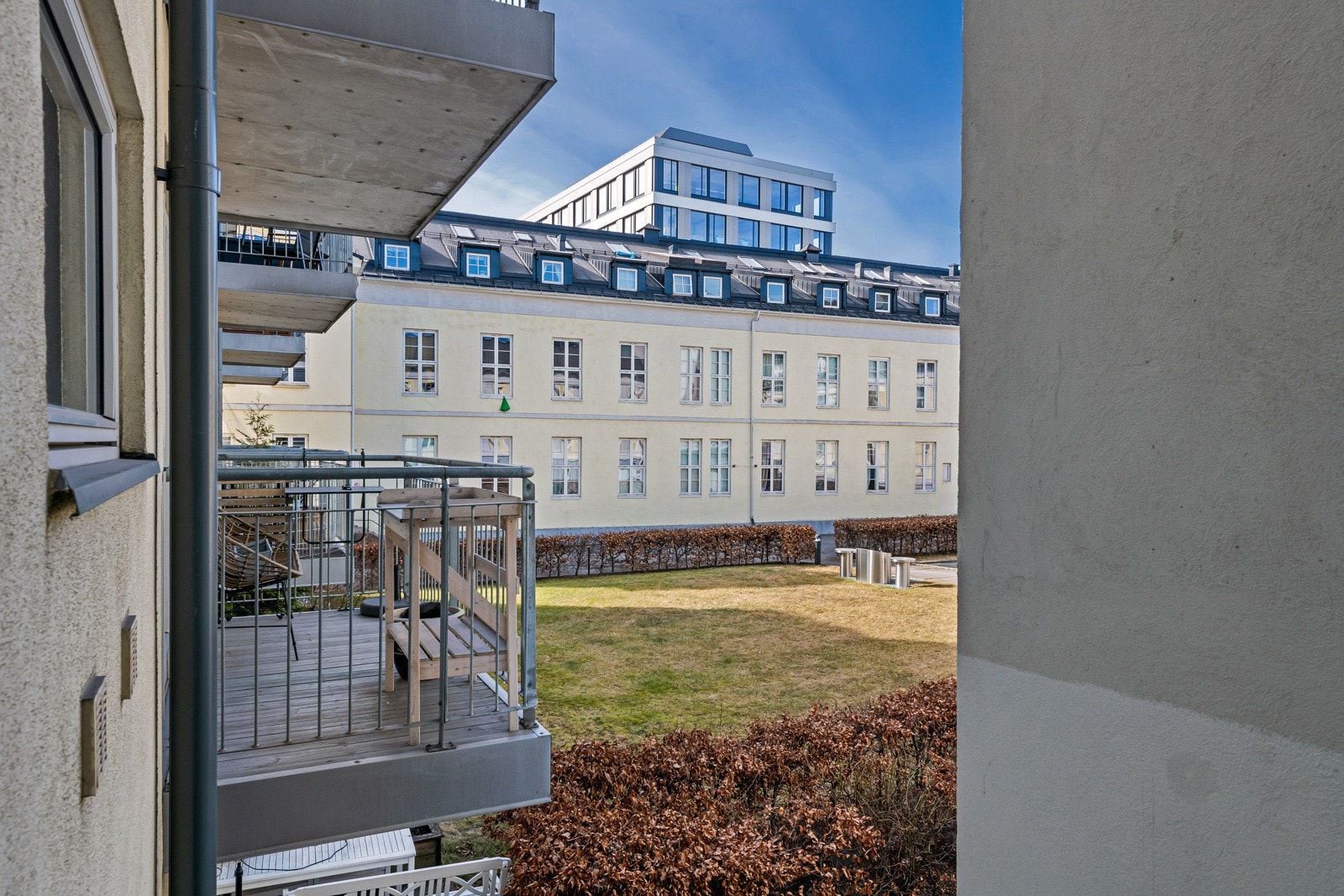 Utsikt fra utleiedel. Galleribilde
